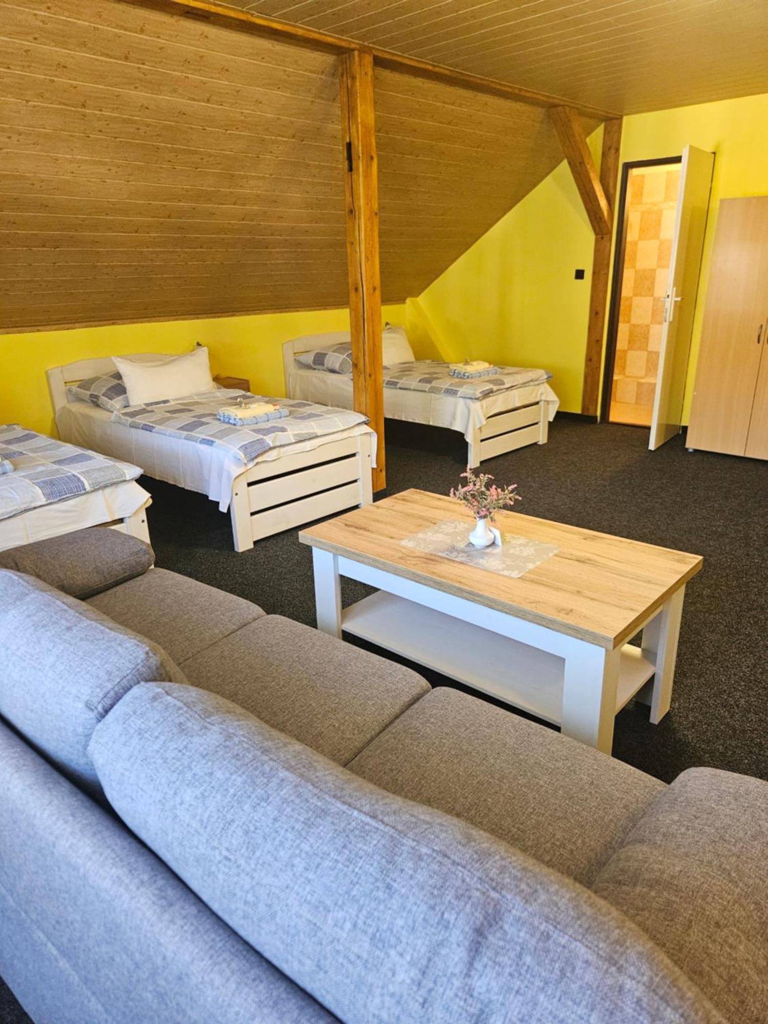 Guest House Pod Lesem Merklin Экстерьер фото