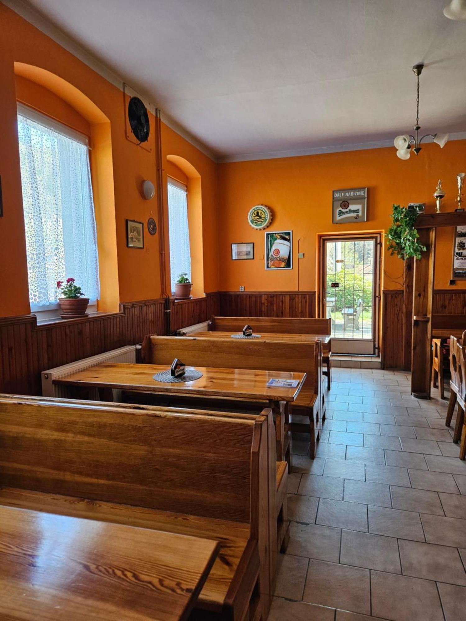 Guest House Pod Lesem Merklin Экстерьер фото