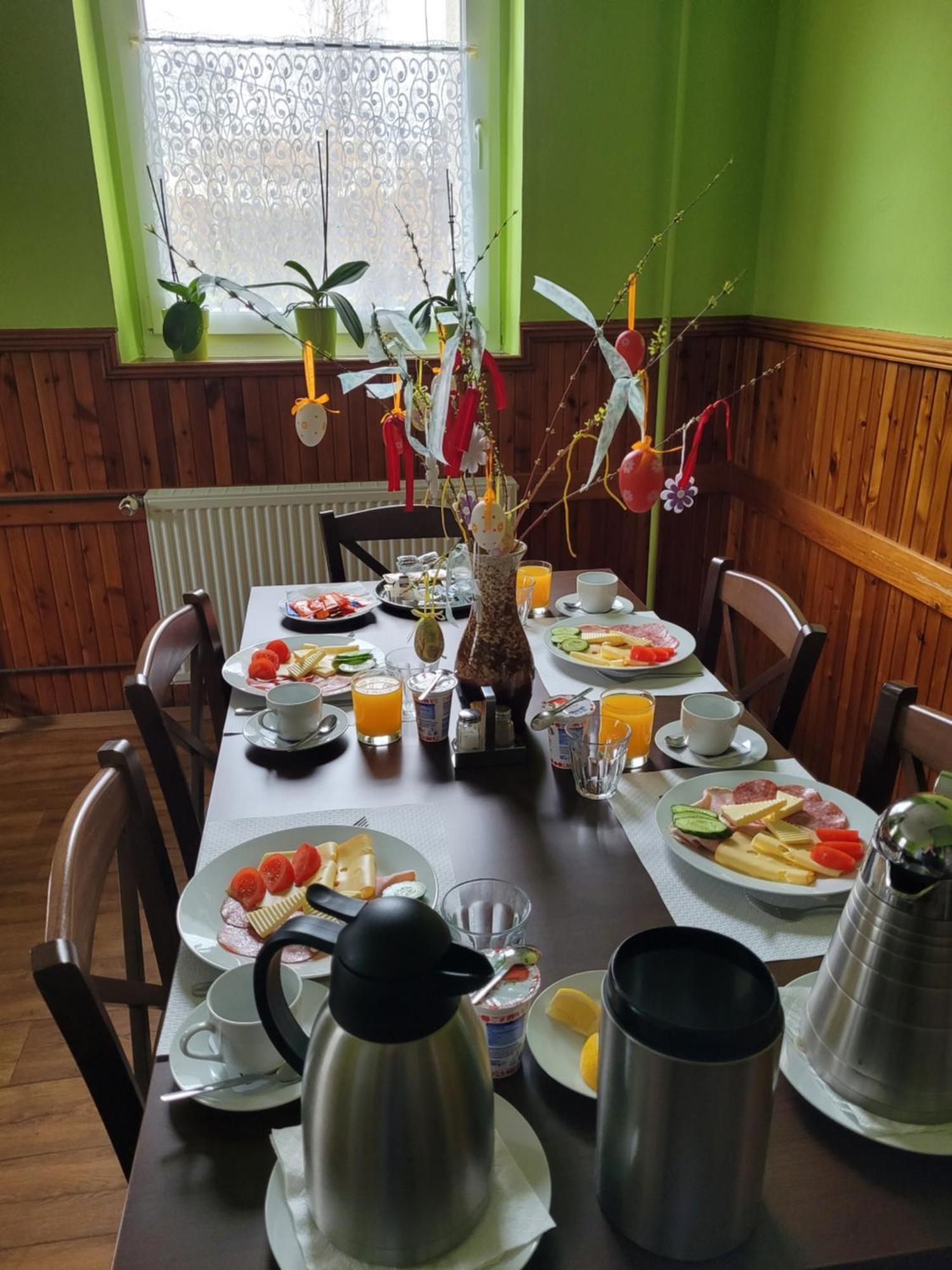 Guest House Pod Lesem Merklin Экстерьер фото