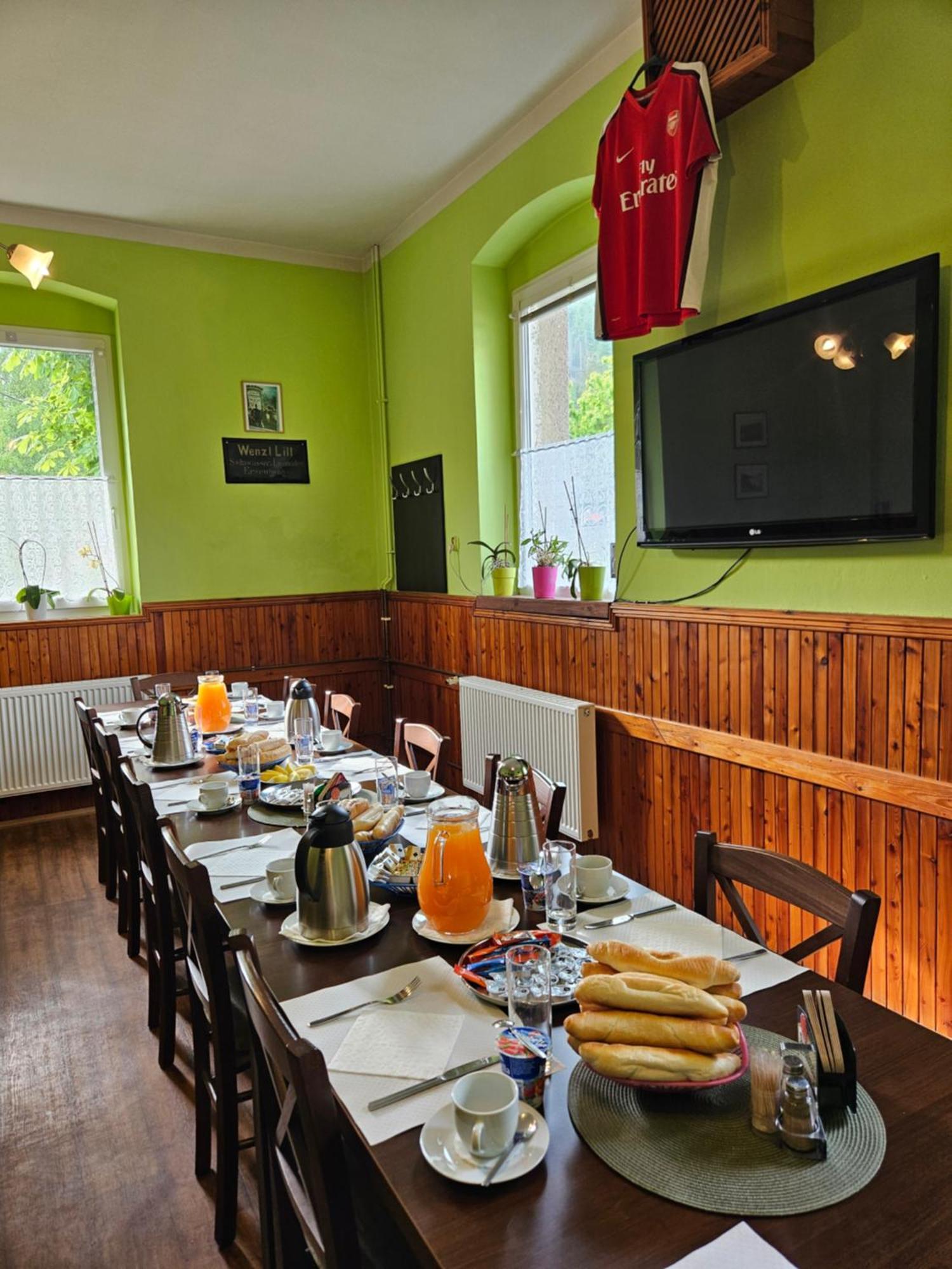 Guest House Pod Lesem Merklin Экстерьер фото